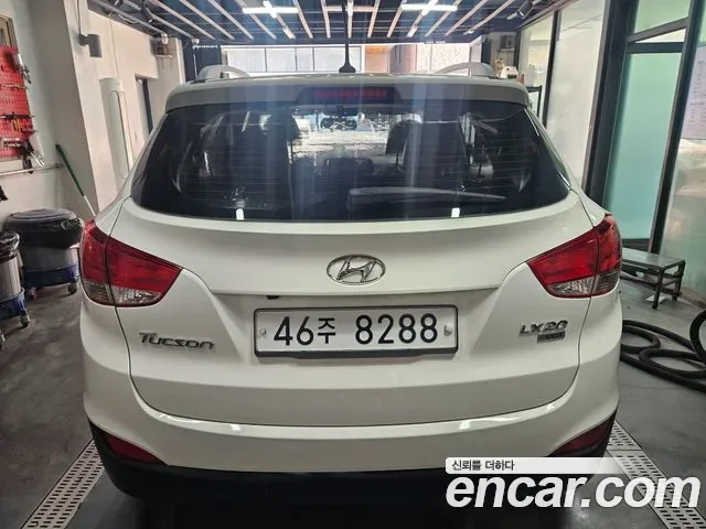 Hyundai Tucson ix, 2012 — фото 2