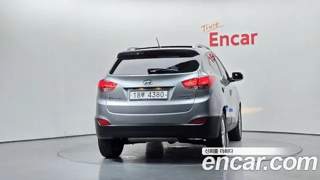 Hyundai Tucson ix, 2011 — фото 4