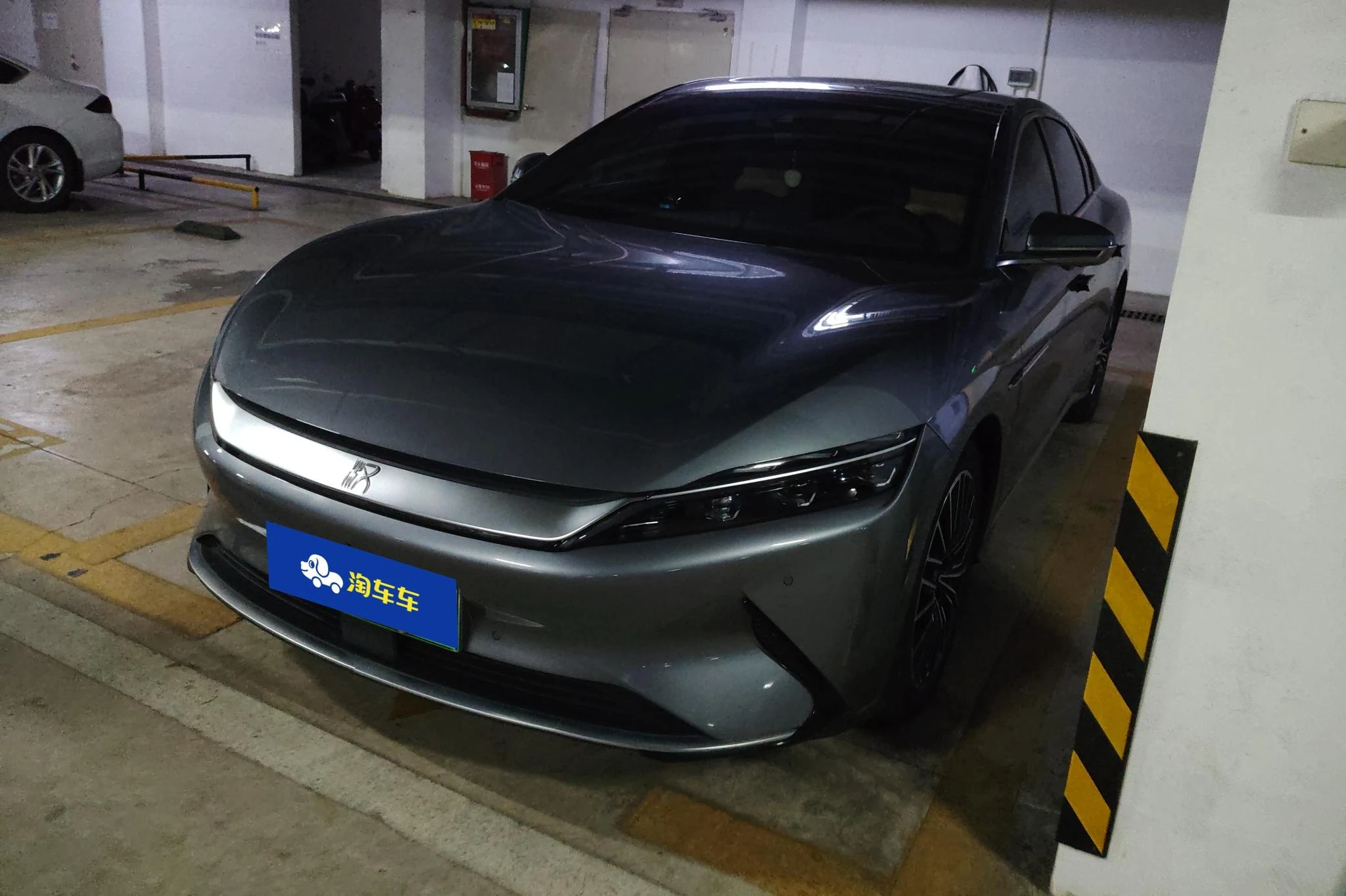 BYD Han EV