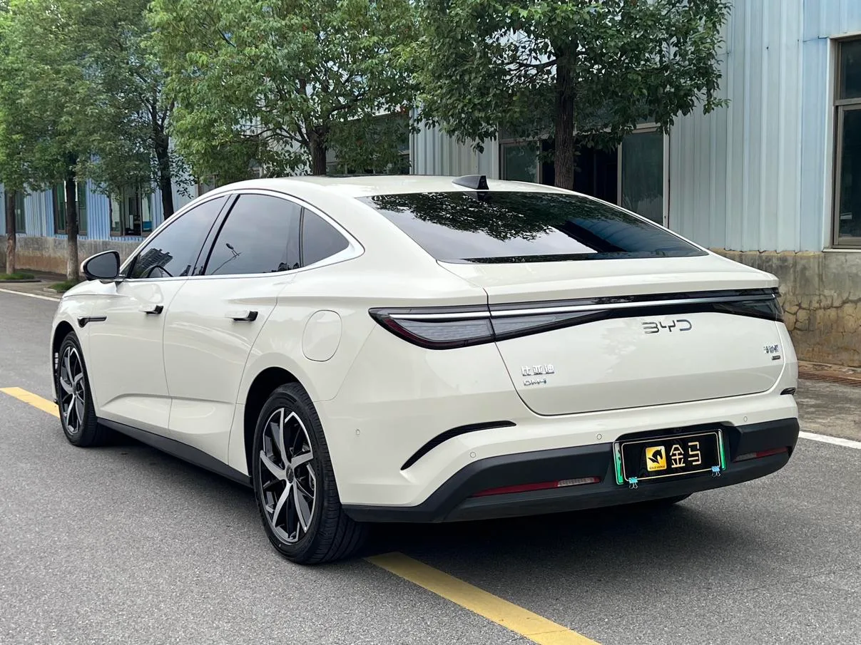BYD Seal 07DM, 2026 — фото 12