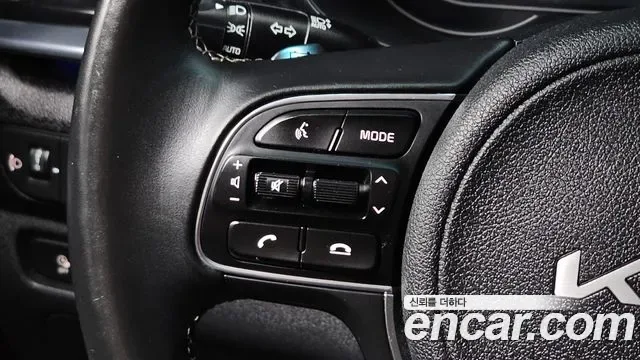 Kia Niro Plus, 2022 — фото 16