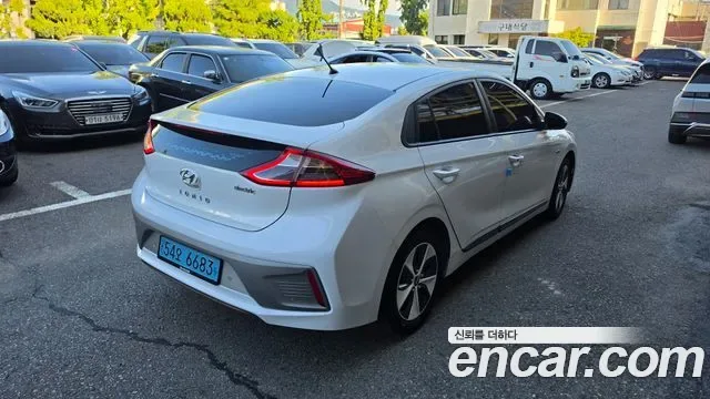 Hyundai Ioniq Ionic Electric, 2018 — фото 3
