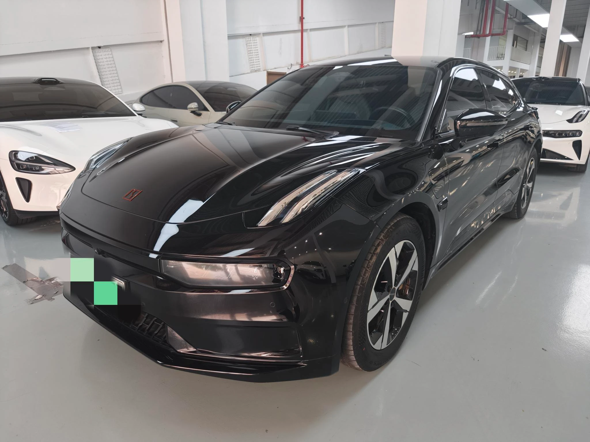 ZEEKR 001