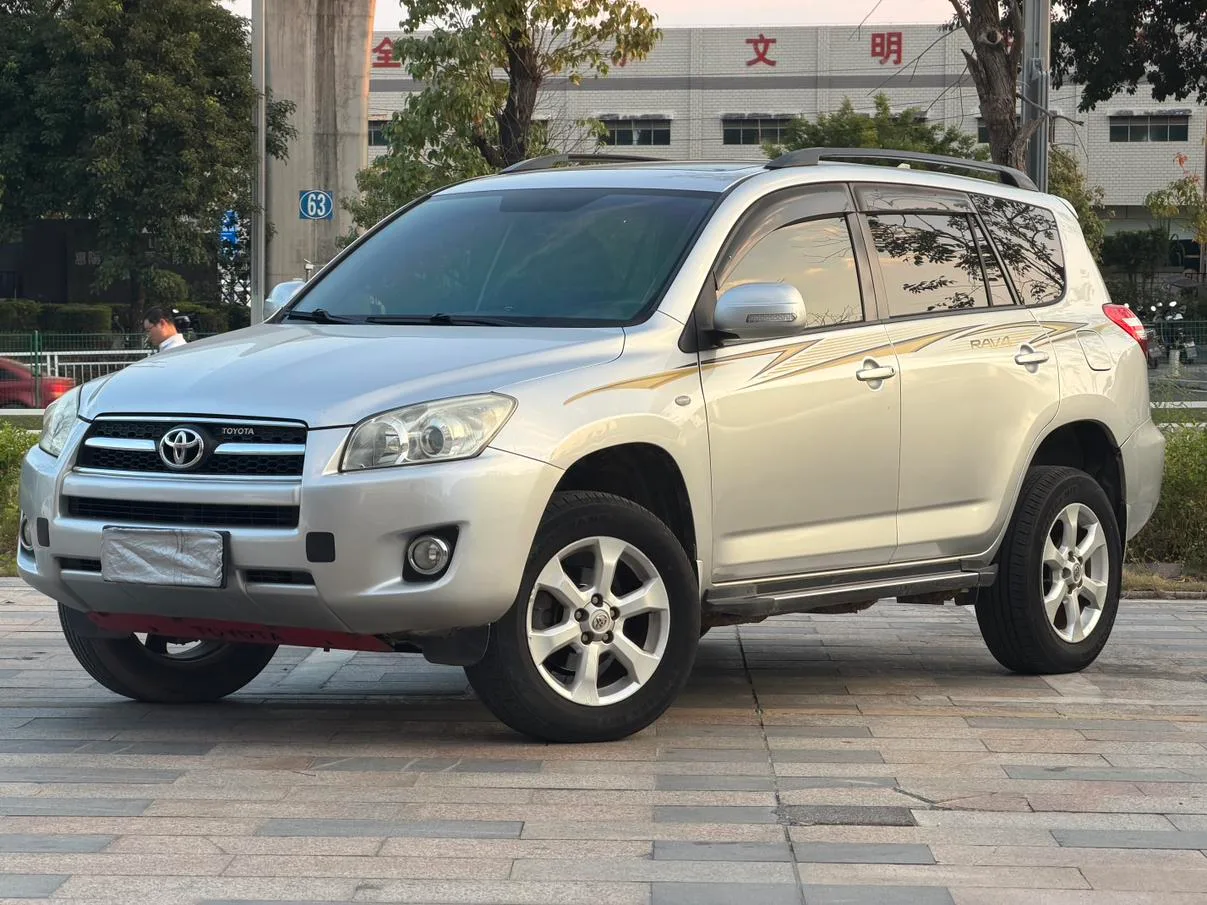 Toyota RAV4 Rongfang