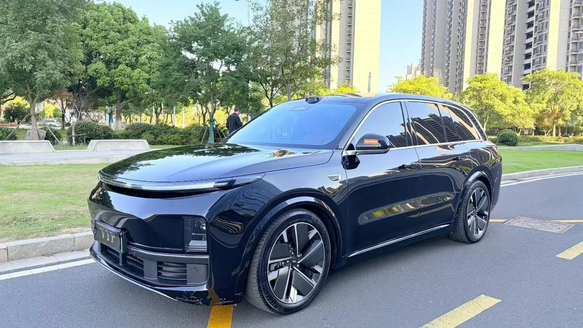 Li Auto Ideal L8