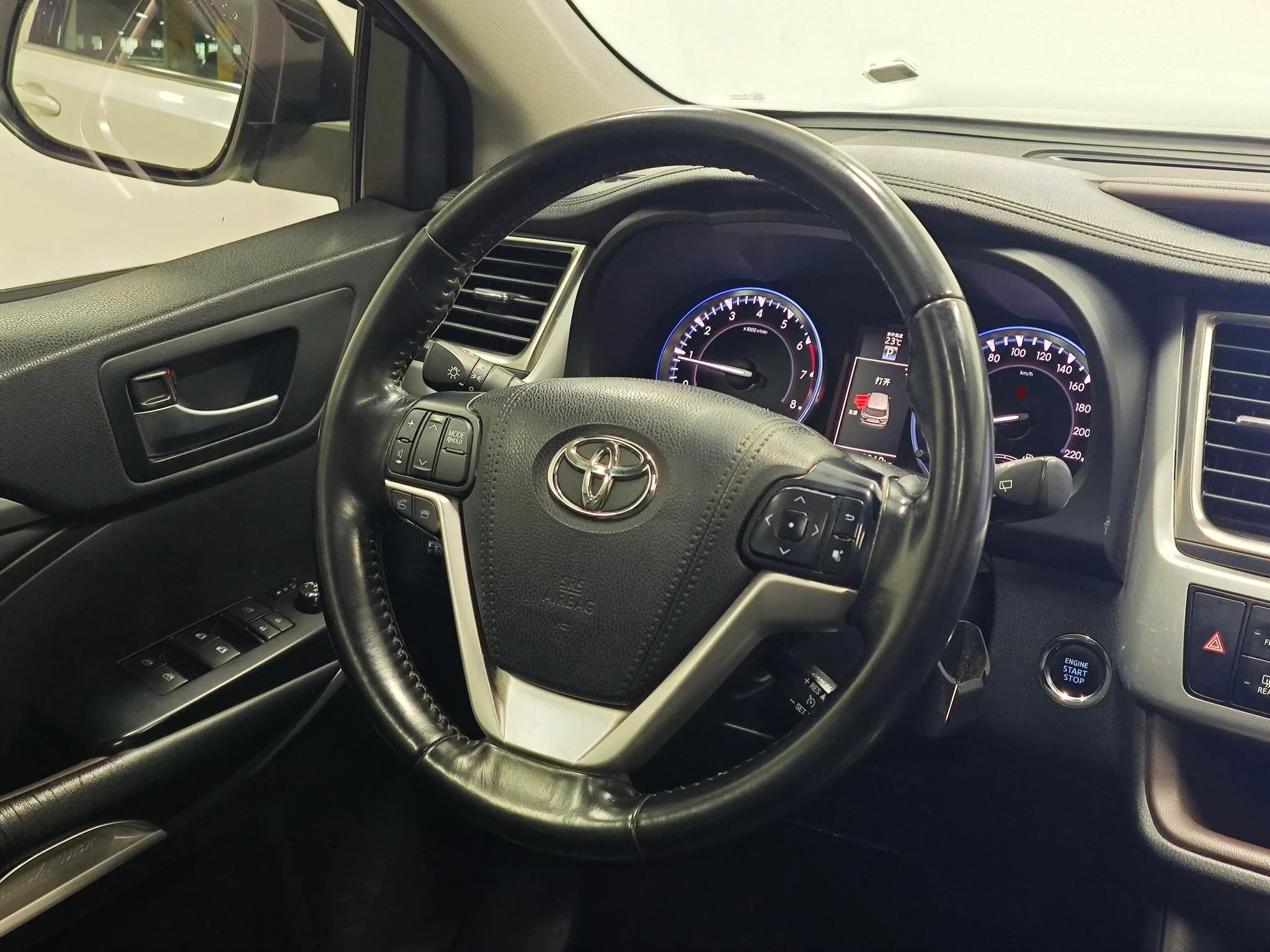 Toyota Highlander, 2015 — фото 11