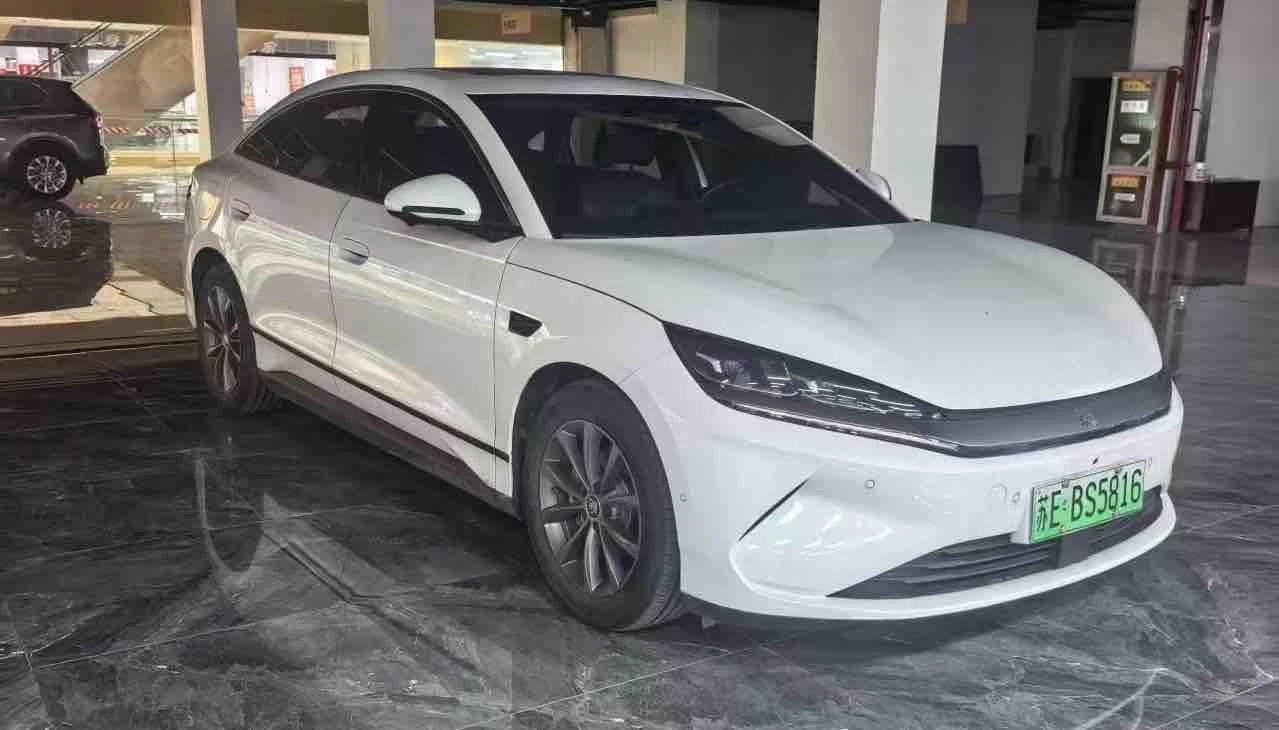 BYD Qin L EV, 2025 — фото 3