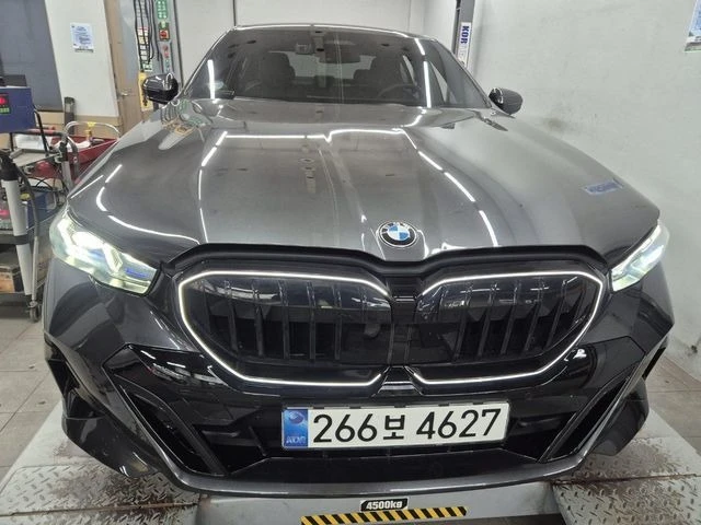 BMW 5-Series G60