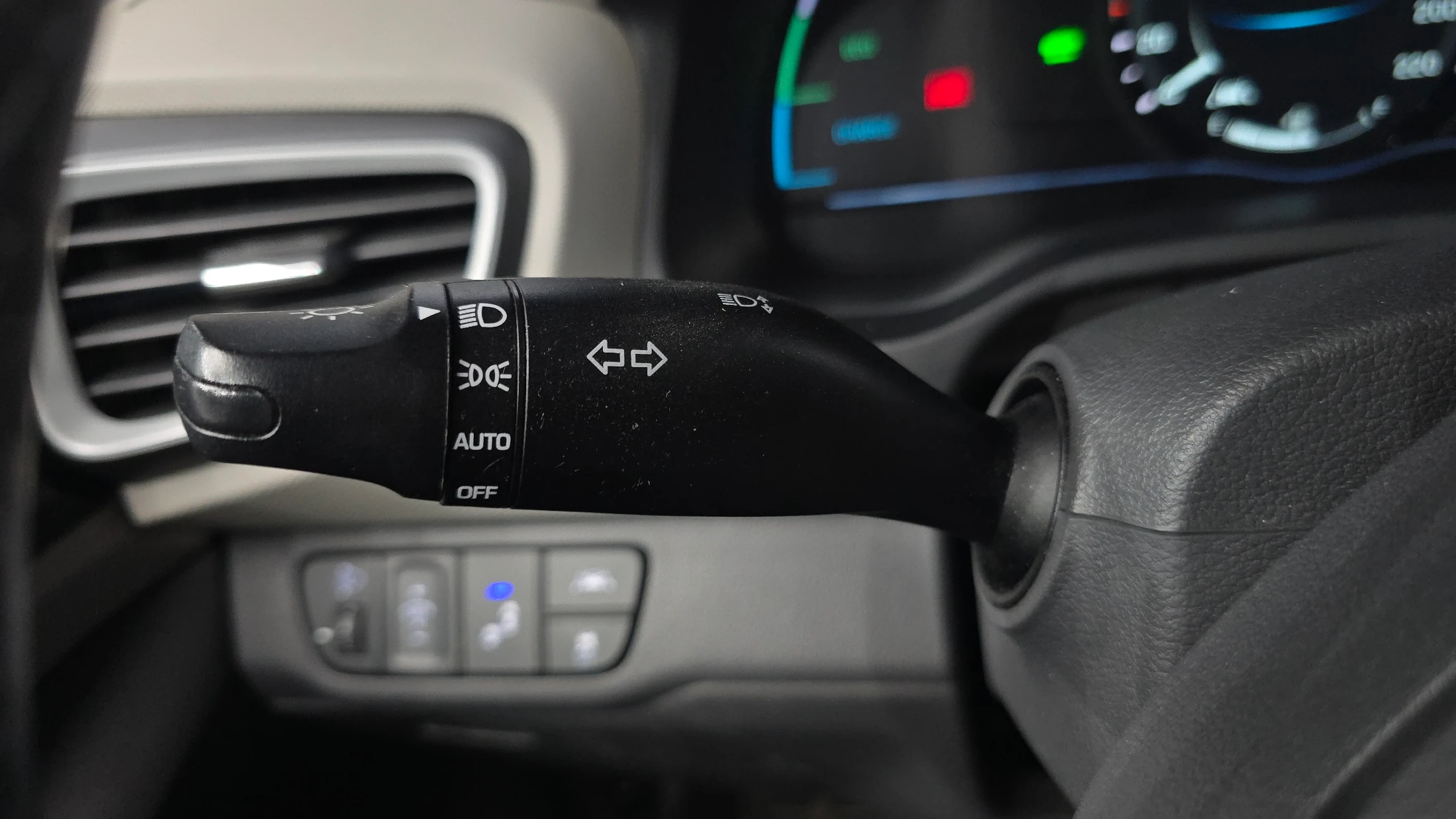 Hyundai Ioniq Ionic Hybrid, 2016 — фото 28