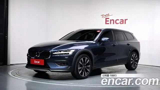 Volvo V60 cross -country