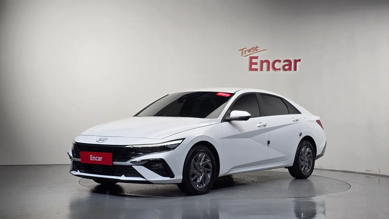 Hyundai The Avante (CN7)