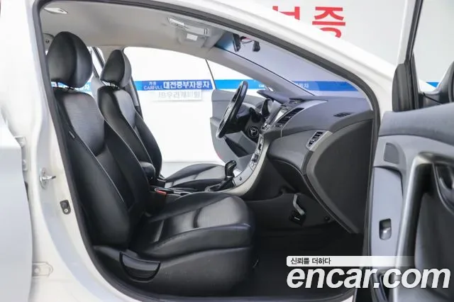 Hyundai Avante, 2013 — фото 10