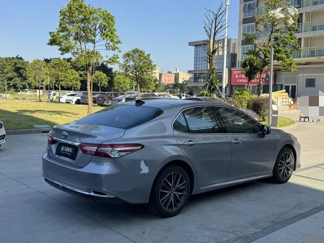 Toyota Camry, 2023 — фото 9