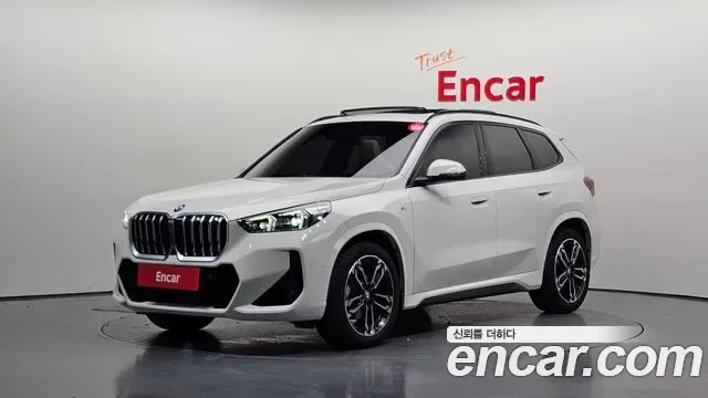BMW X1 U11