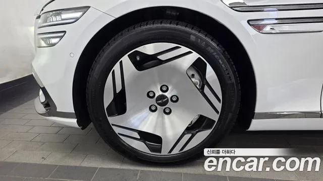 Genesis G80 Electric Fide G80 (RG3), 2025 — фото 5