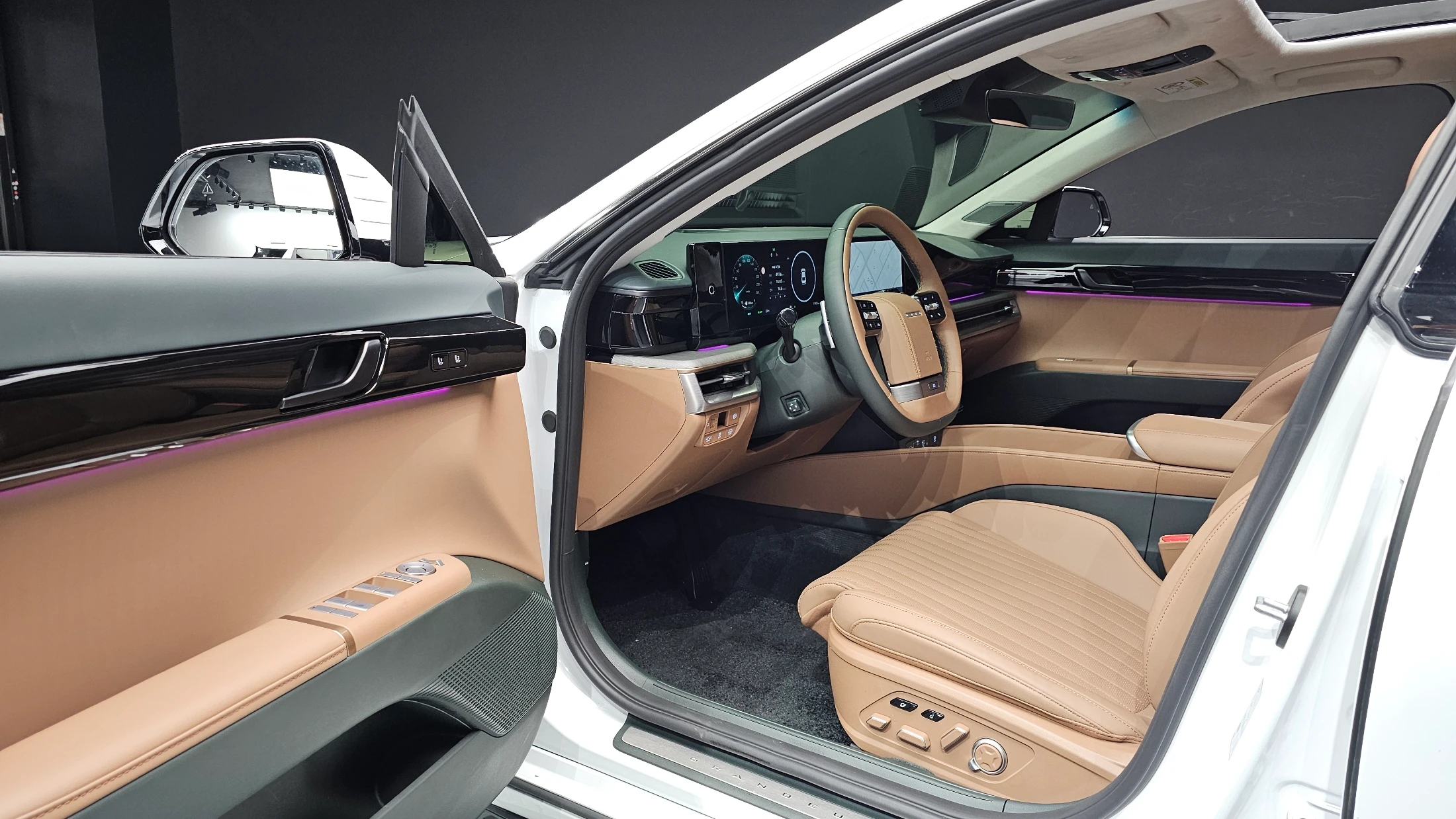 Hyundai Grandeur Hybrid (GN7), 2025 — фото 10