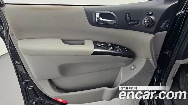 Kia Canival Carnival R, 2012 — фото 24
