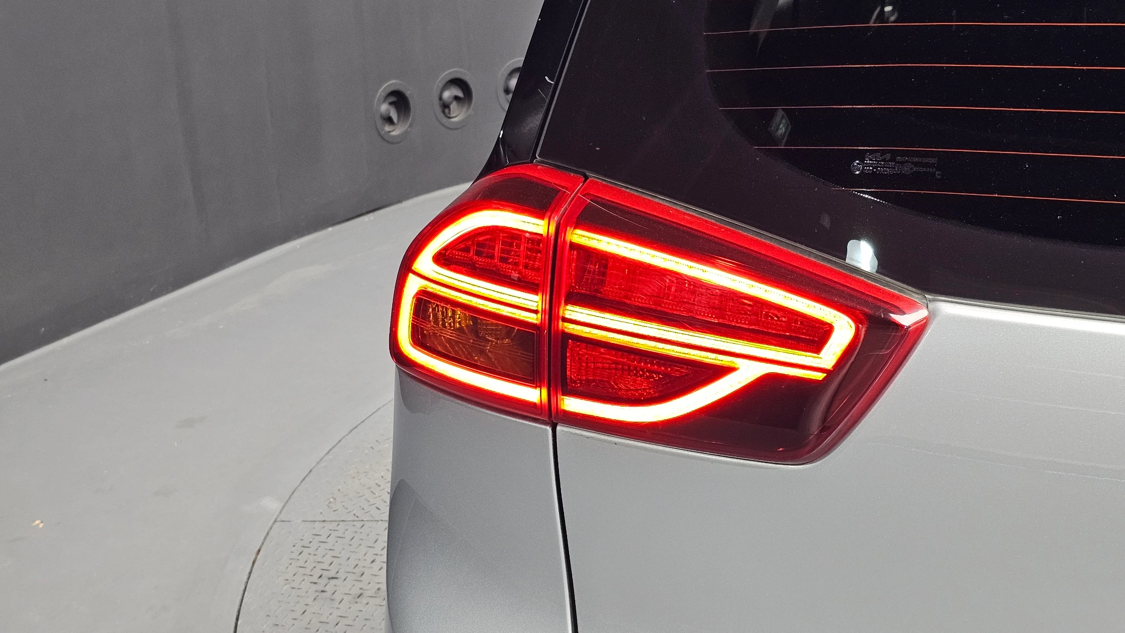 Kia Niro Plus, 2022 — фото 23
