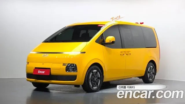 Hyundai Staria