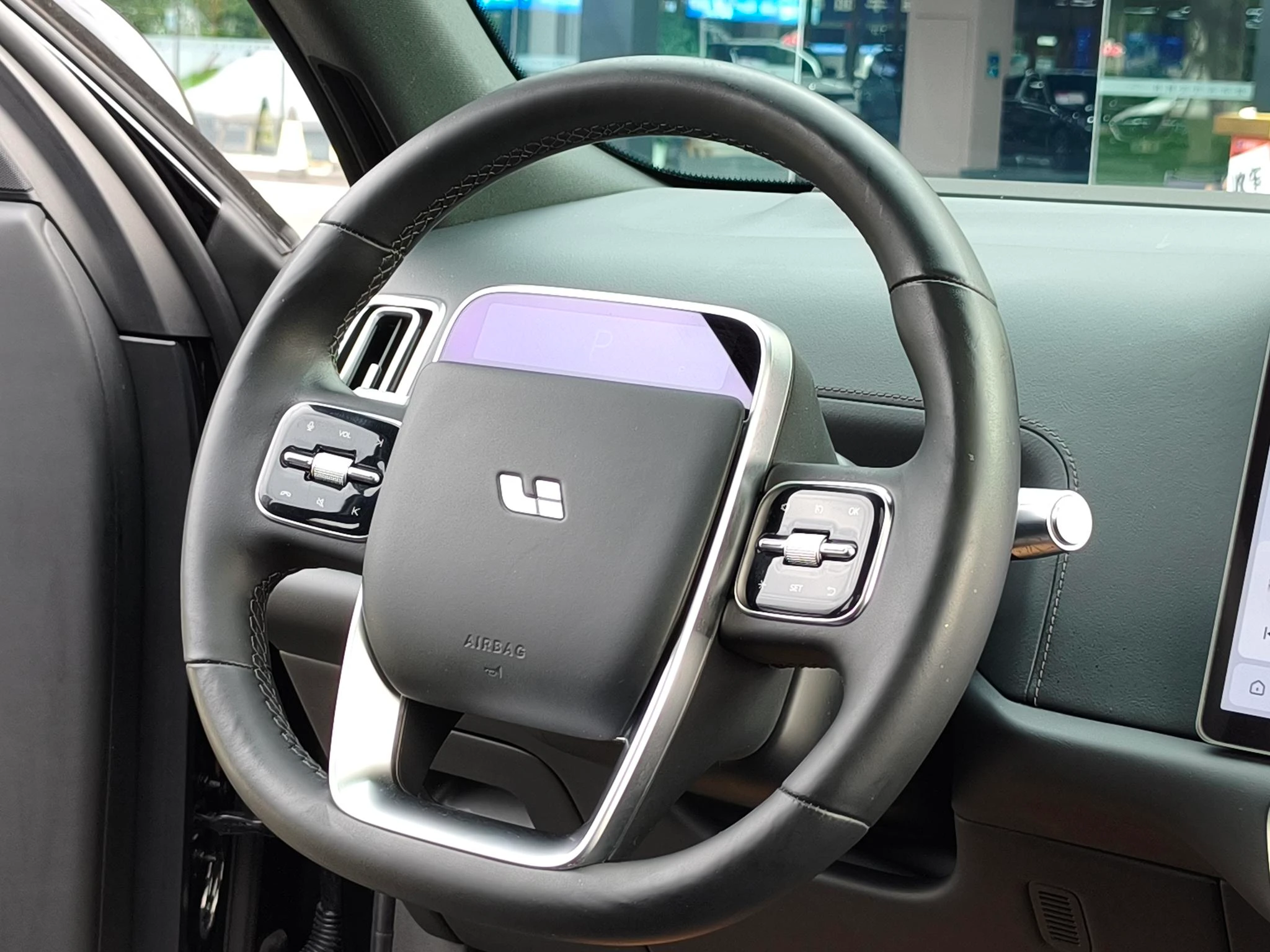 Li Auto Ideal L9, 2022 — фото 14