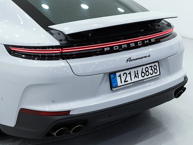 Porsche Panamera 976, 2025 — фото 12