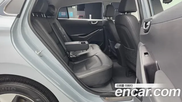 Hyundai Ioniq Ionic Electric, 2016 — фото 12