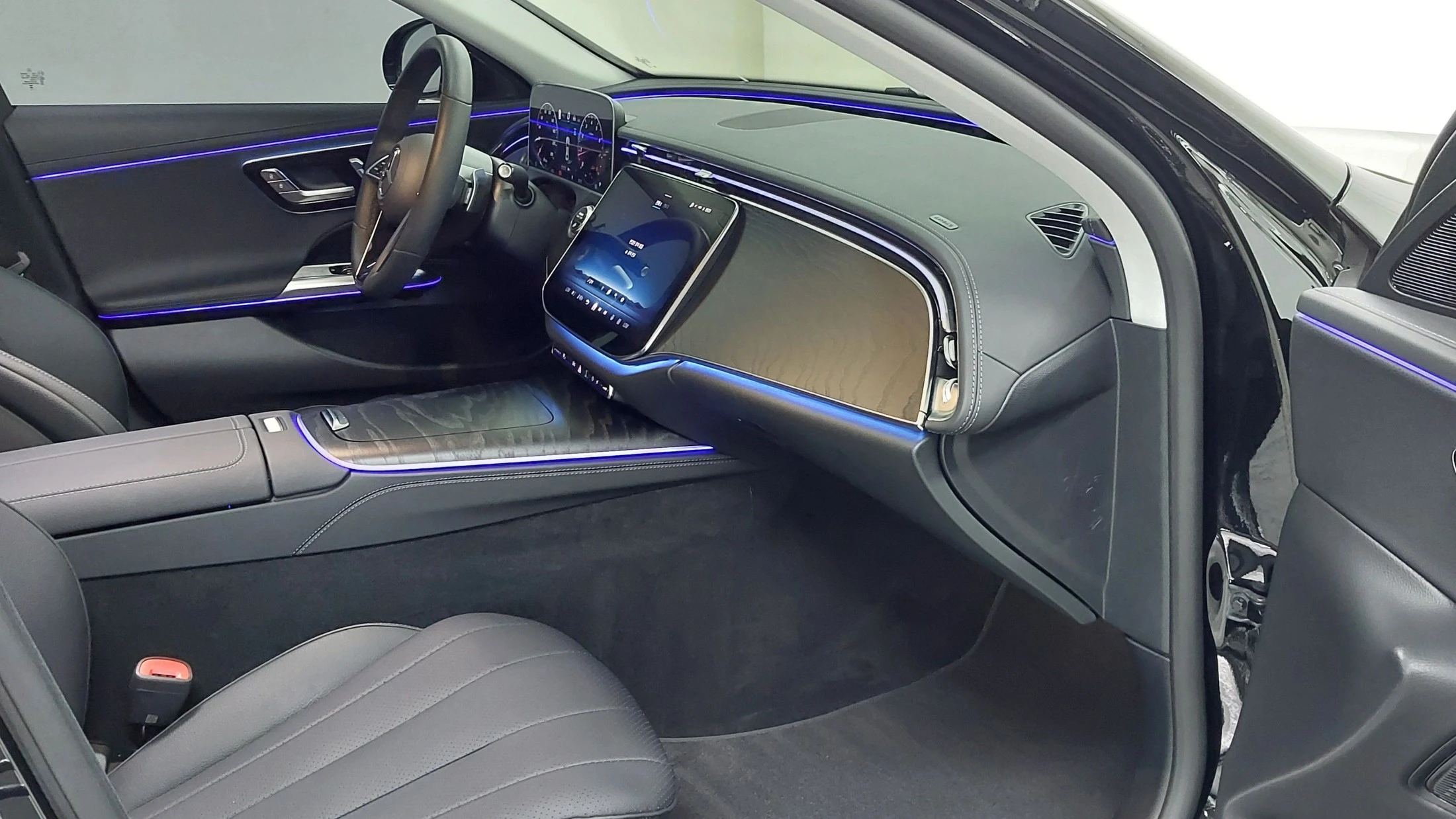Mercedes-Benz E-Class W214, 2025 — фото 13