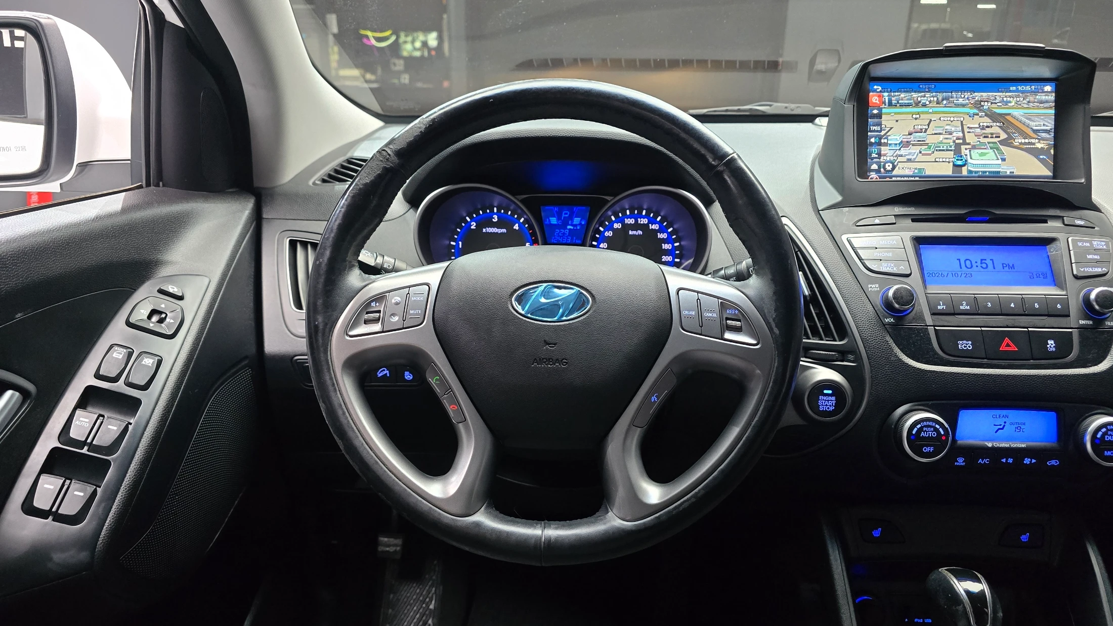 Hyundai Tucson ix, 2013 — фото 13