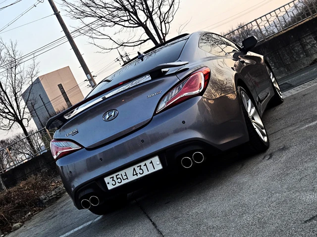 Hyundai Genesis Coupe, 2010 — фото 2