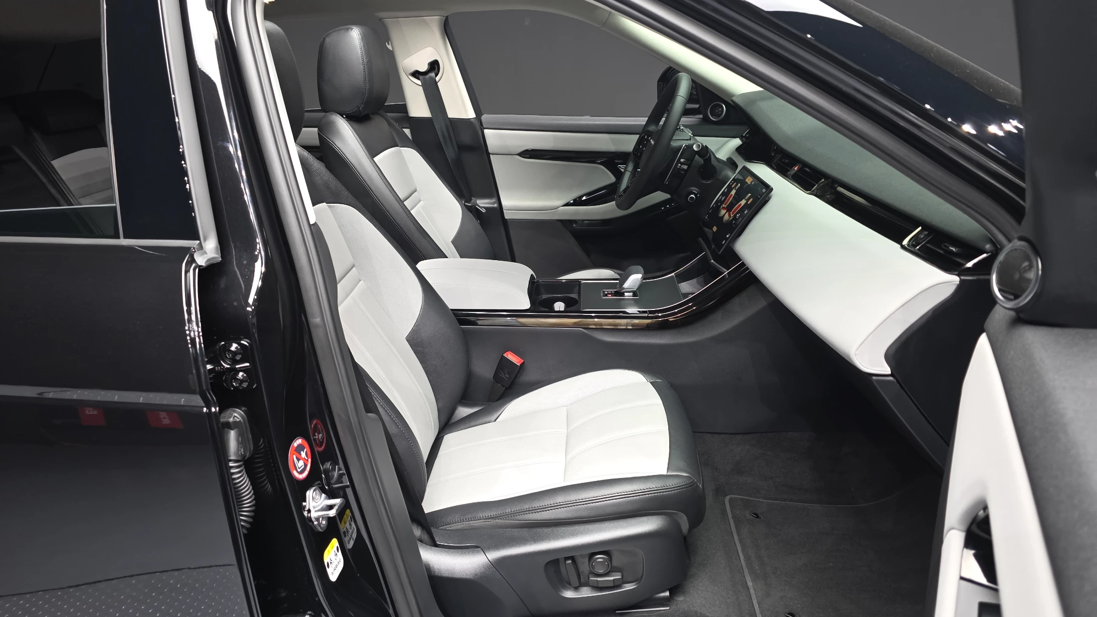Land Rover Range Rover Evoque, 2025 — фото 11