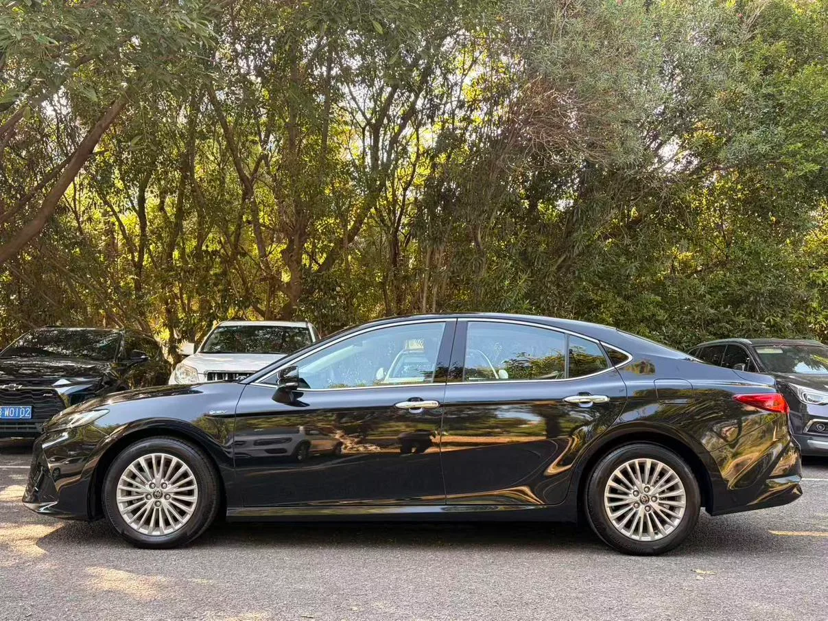 Toyota Camry, 2024 — фото 12