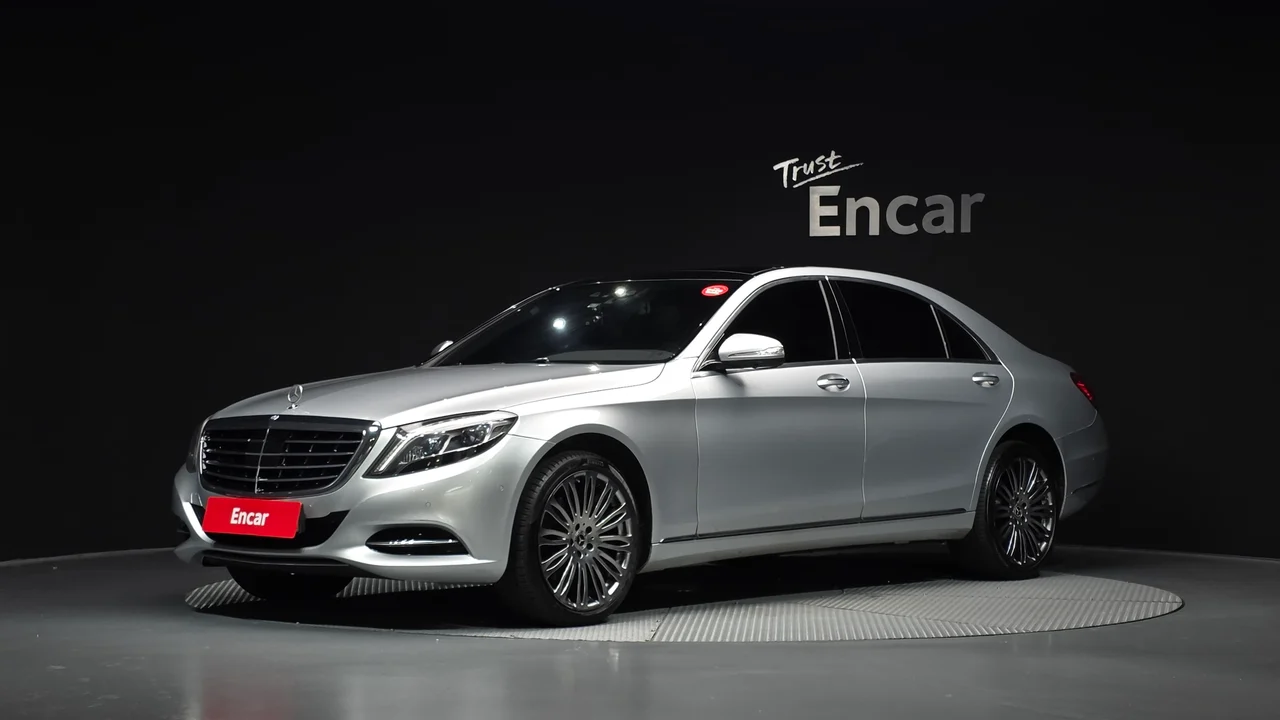 Mercedes-Benz S-Class W222