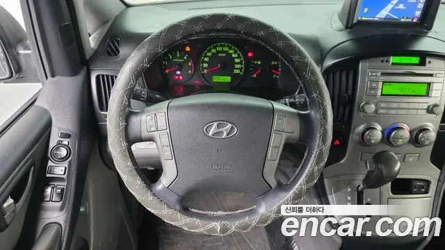 Hyundai Starex Grand Starex, 2012 — фото 14