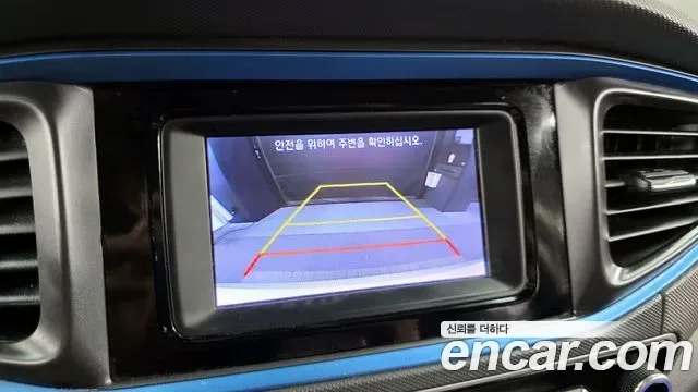 Hyundai Ioniq Ionic Hybrid, 2016 — фото 15