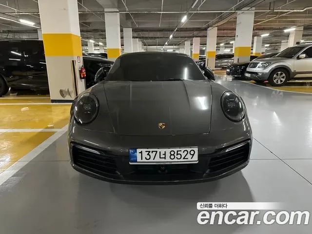 Porsche 911 992