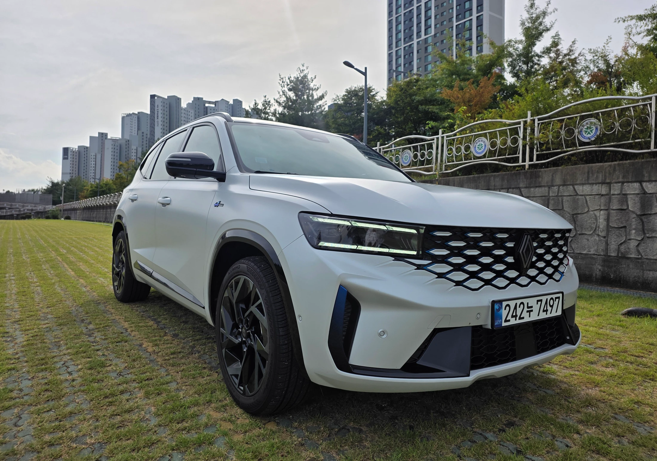 Renault-KoreaSamsung Grand Koleos Grand Colles