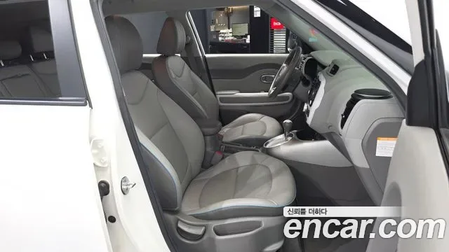 Kia Soul EV, 2018 — фото 11