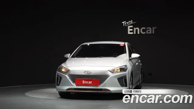 Hyundai Ioniq Ionic Electric, 2017 — фото 3