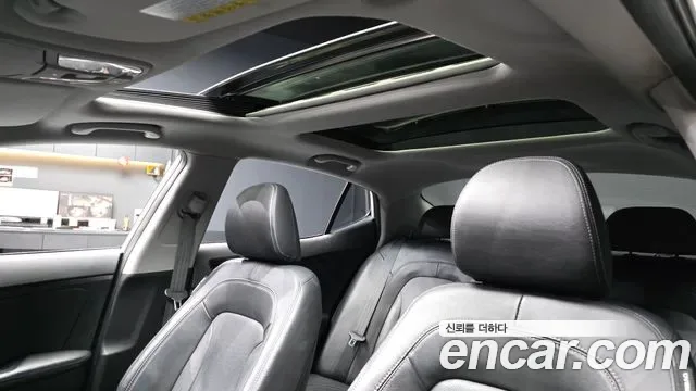 Kia K5 Hybrid, 2013 — фото 19