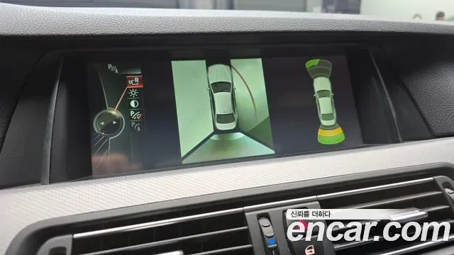 BMW 5-Series F10, 2013 — фото 15