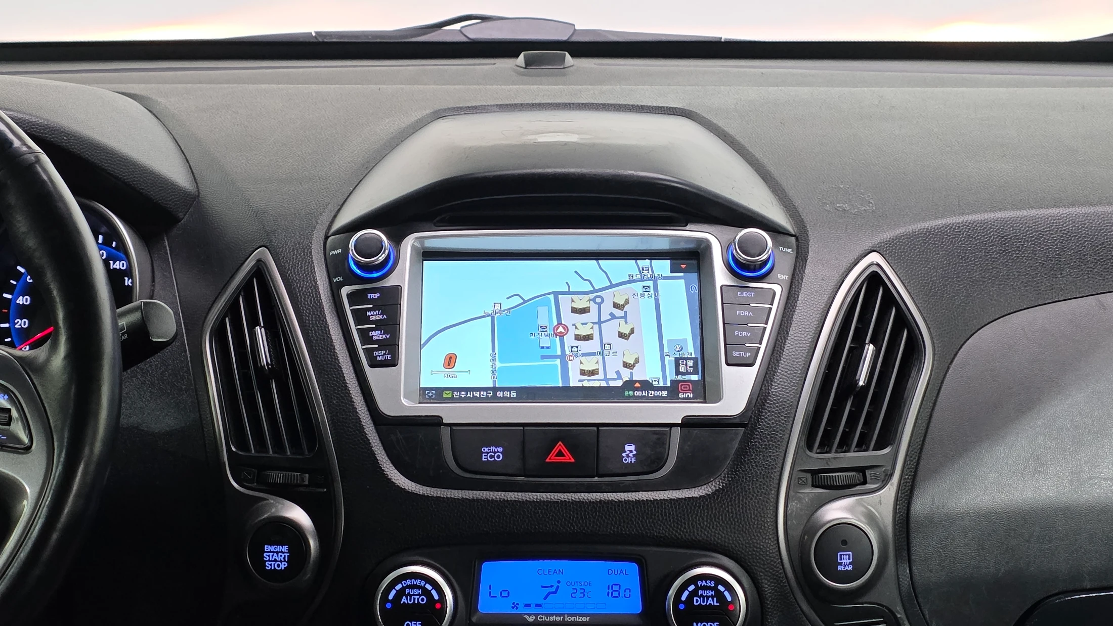 Hyundai Tucson ix, 2014 — фото 19