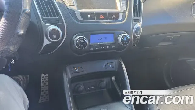 Hyundai Tucson ix, 2010 — фото 15