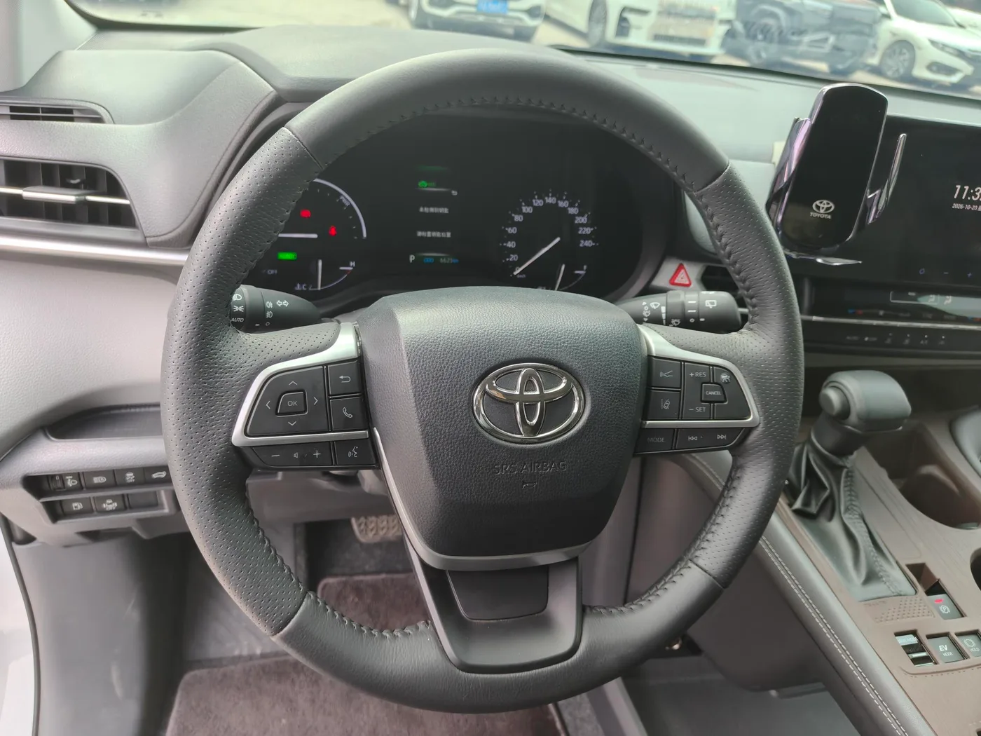 Toyota Senna, 2026 — фото 11