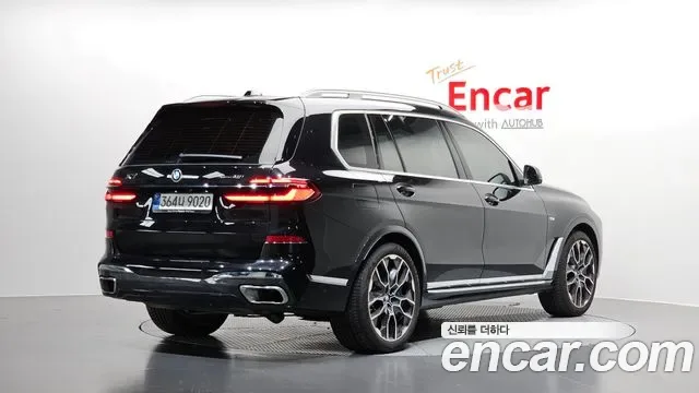 BMW X7 G07, 2026 — фото 2