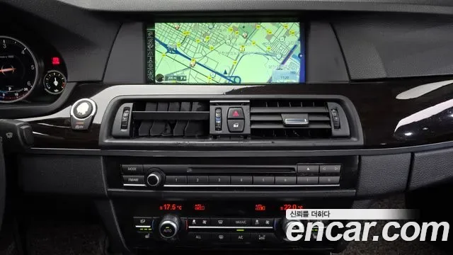 BMW 5-Series F10, 2013 — фото 14