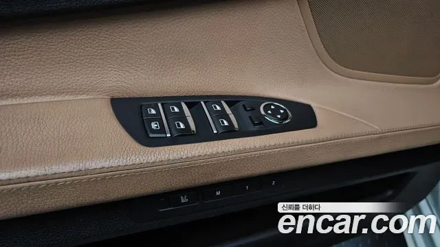 BMW 7-Series F01, 2013 — фото 33