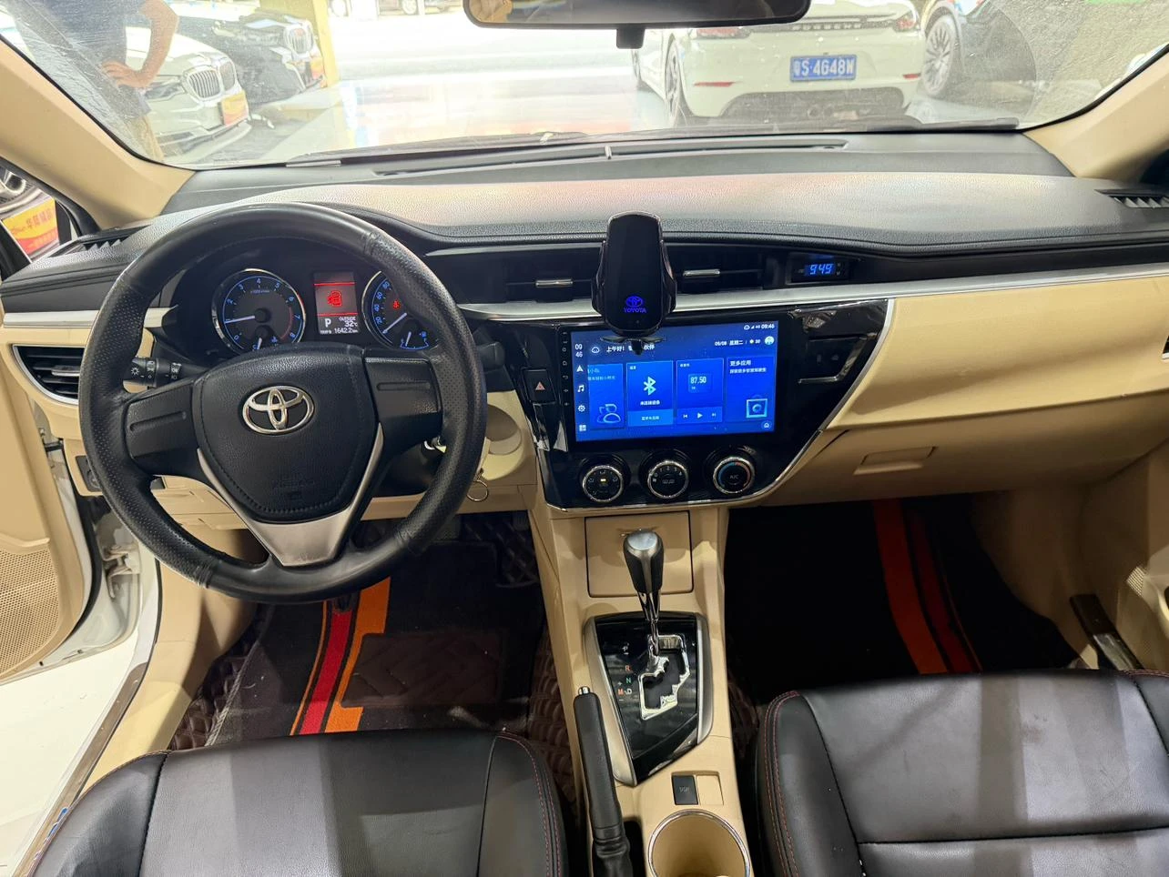 Toyota Corolla, 2014 — фото 10