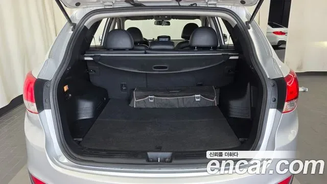Hyundai Tucson ix, 2010 — фото 20