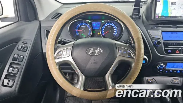 Hyundai Tucson ix, 2011 — фото 12