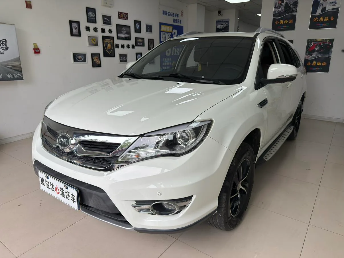 BYD S7